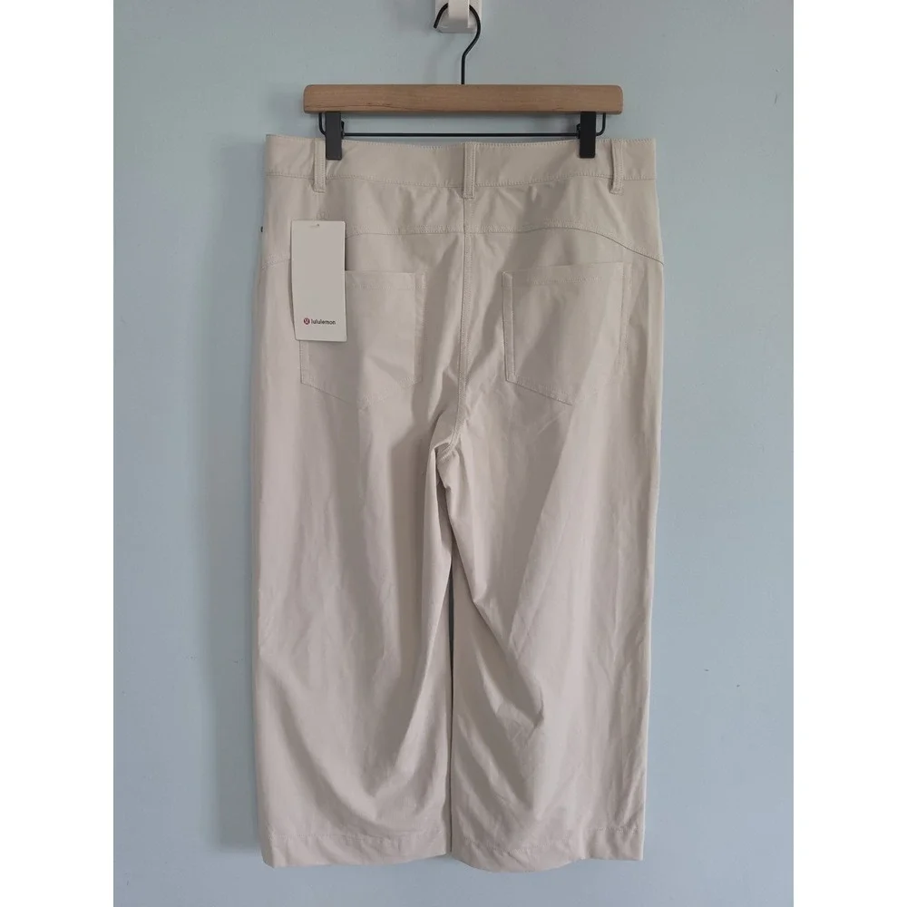 Lululemon City Sleek Athleisure Wide Leg Casual Pant Womens Sz 33 Beige